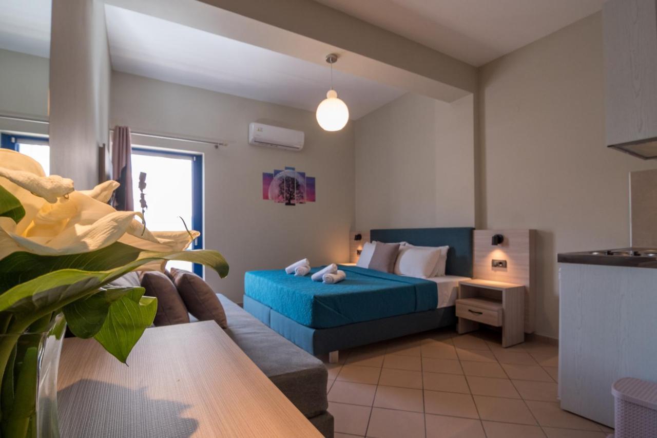 Aparthotel Libyan Sunrise Palaiochora Exterior foto